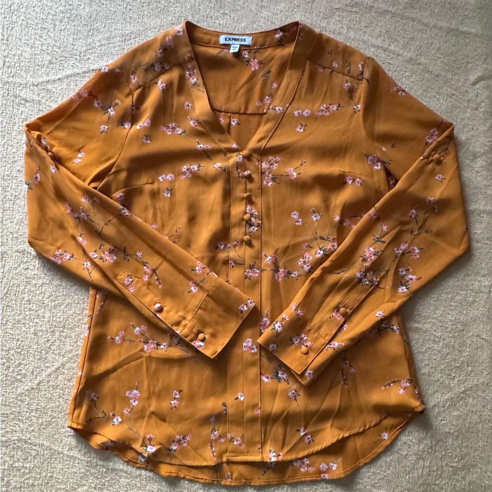 Express Women's Amber Floral Blouse